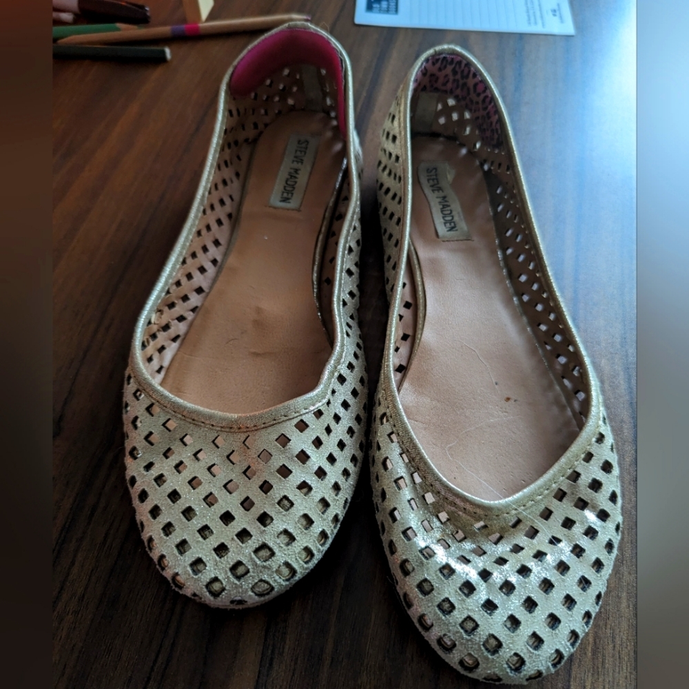 Gold flats